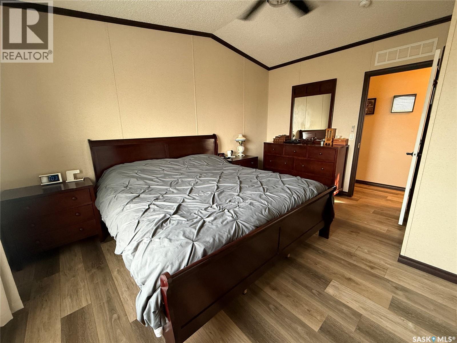 4 7th Avenue Se, Weyburn, Saskatchewan  S4H 1Z2 - Photo 9 - SK028279