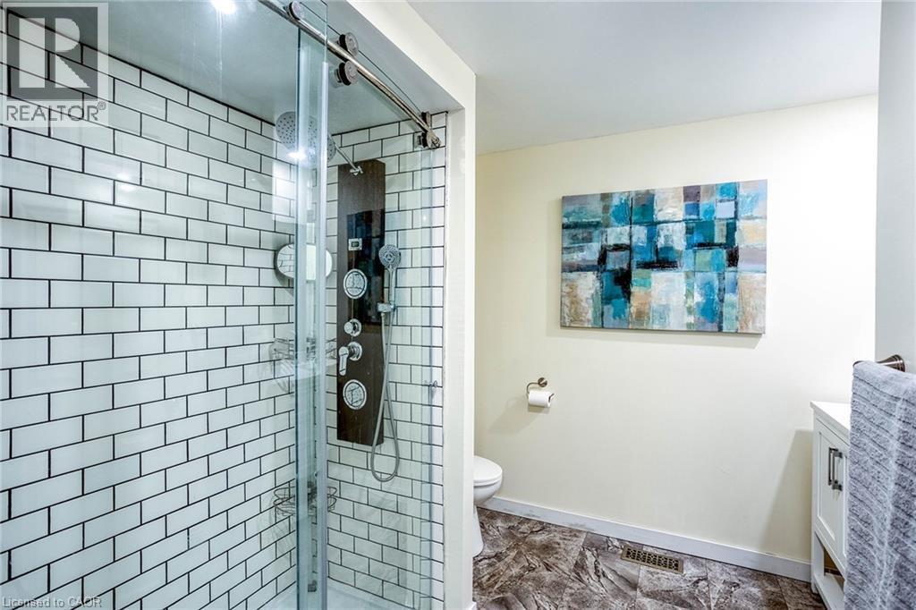 310 Magnolia Drive, Hamilton, Ontario  L9C 6P9 - Photo 16 - 40804454