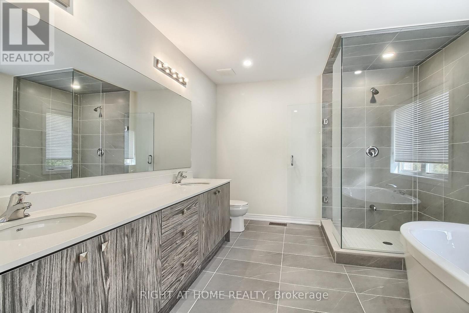 31 Dorothy Caine Crescent, Georgina, Ontario  L4P 3E9 - Photo 29 - N12777992