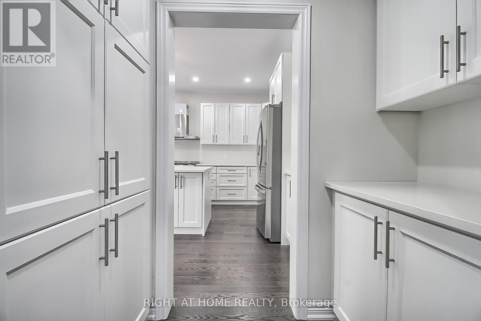 31 Dorothy Caine Crescent, Georgina, Ontario  L4P 3E9 - Photo 9 - N12777992