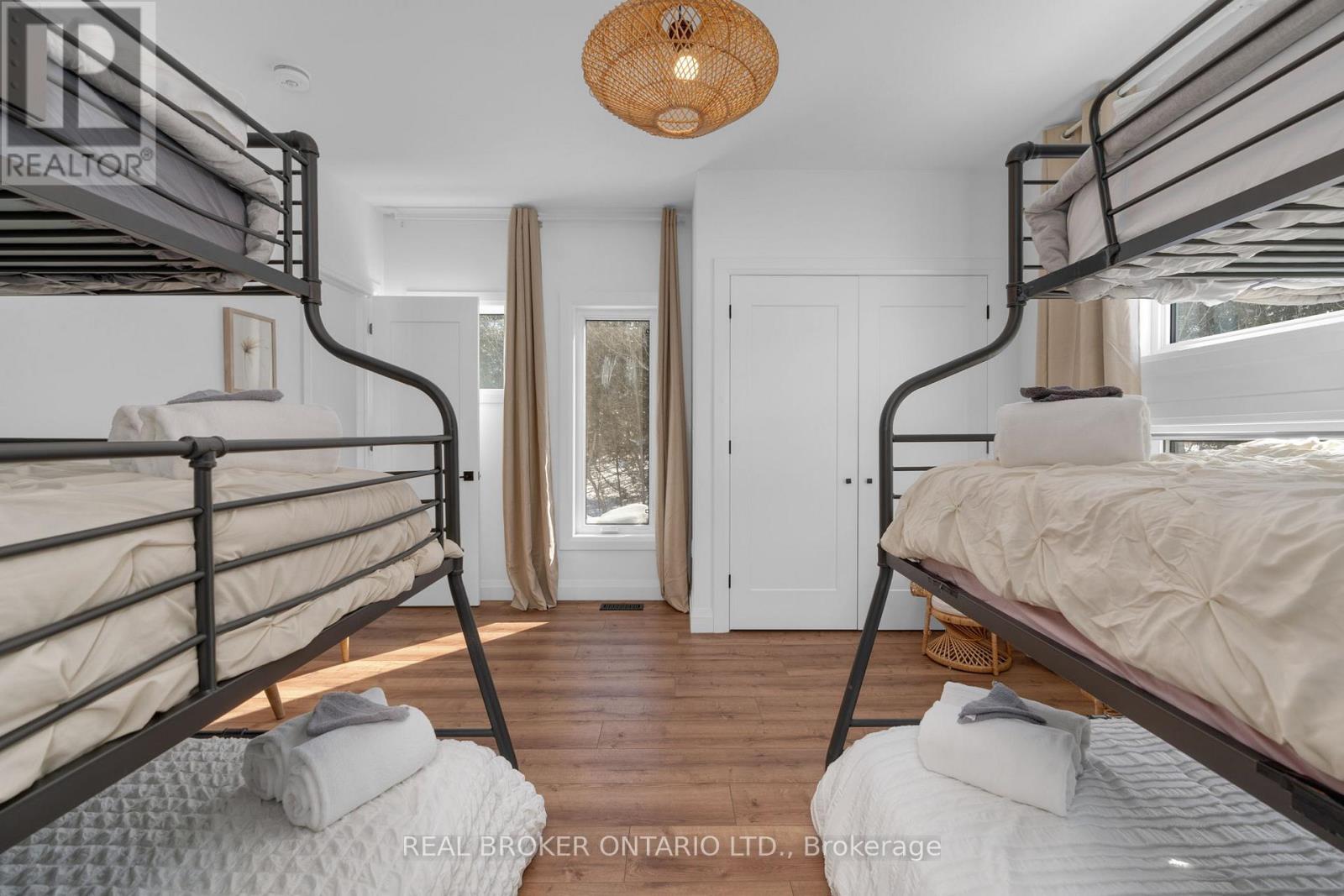 31 Hemlock Avenue, Tay, Ontario  L0K 2C0 - Photo 32 - S12777994