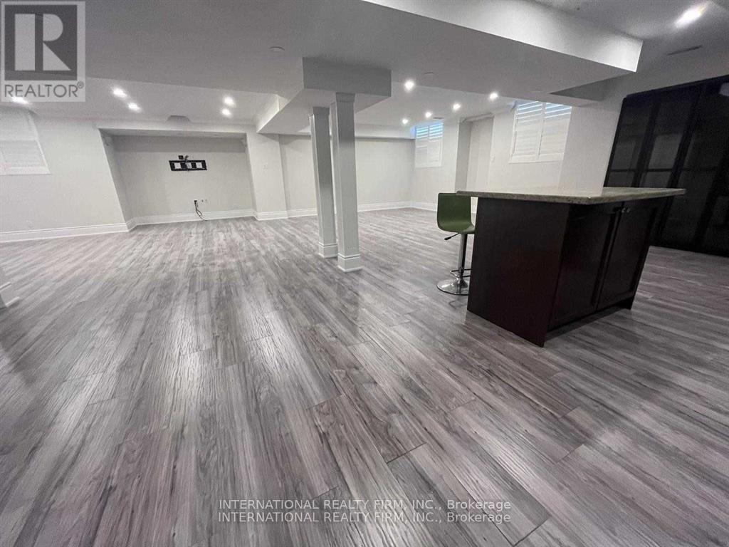 4205 Sarazen Drive, Burlington (Rose), Ontario  L7M 5C3 - Photo 17 - W12777984