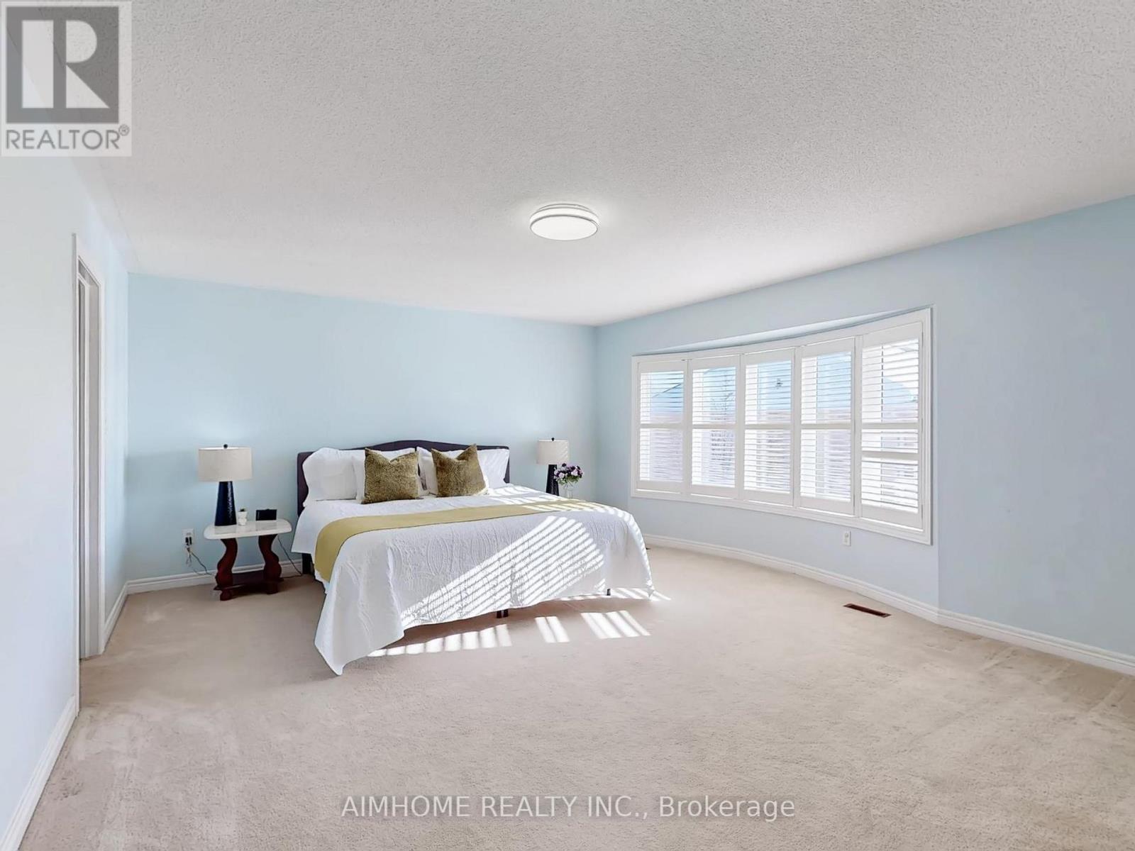 2051 Ashmore Drive, Oakville, Ontario  L6M 4T1 - Photo 17 - W12777986