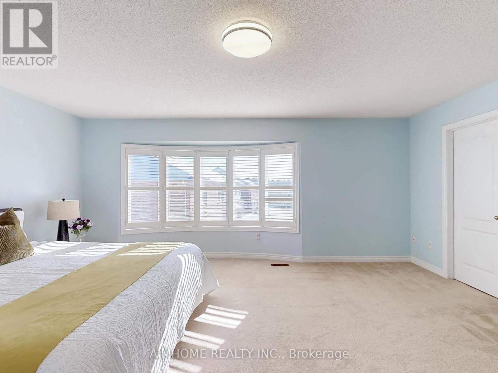 2051 Ashmore Drive, Oakville, Ontario  L6M 4T1 - Photo 18 - W12777986