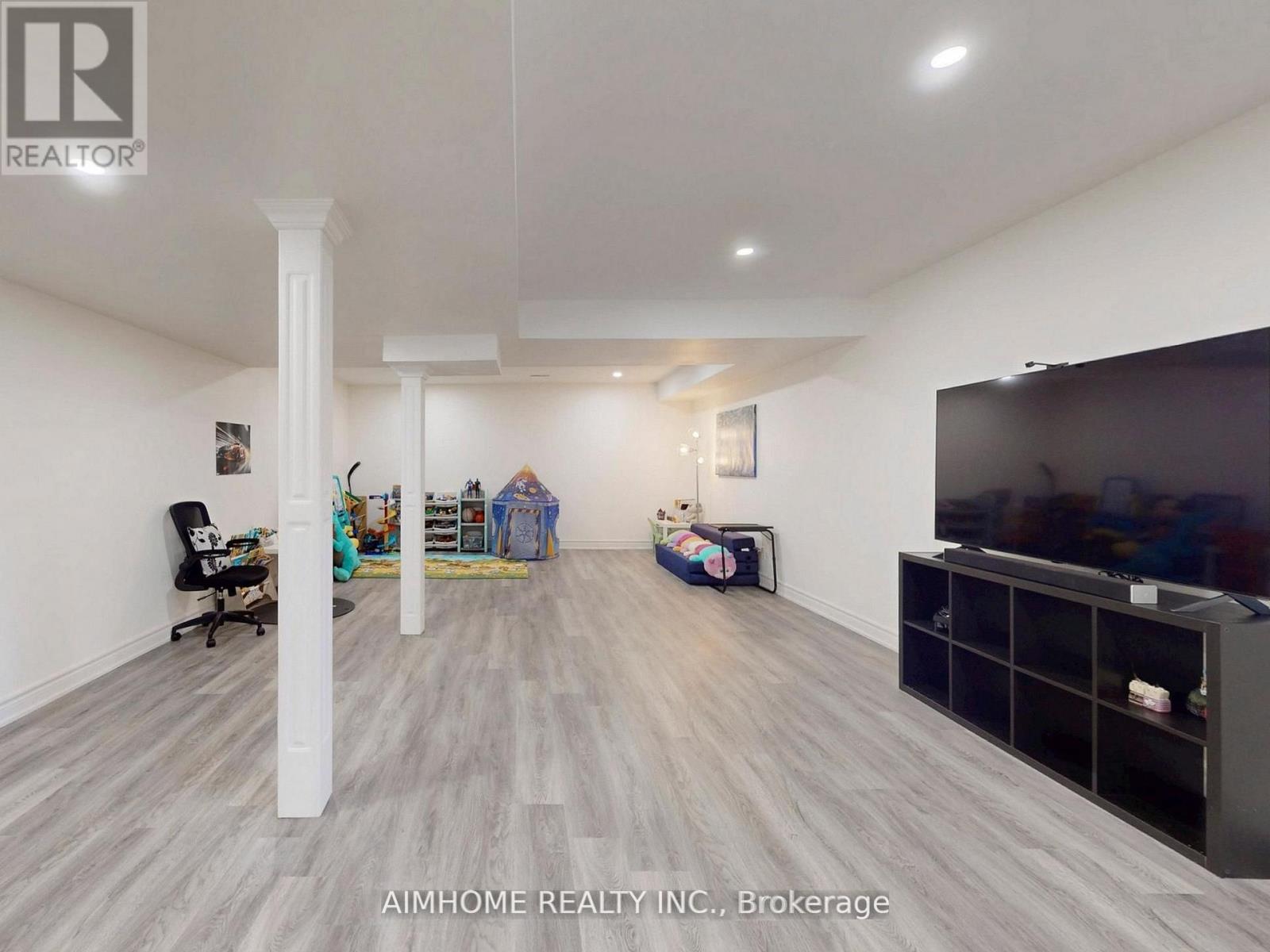 2051 Ashmore Drive, Oakville, Ontario  L6M 4T1 - Photo 30 - W12777986