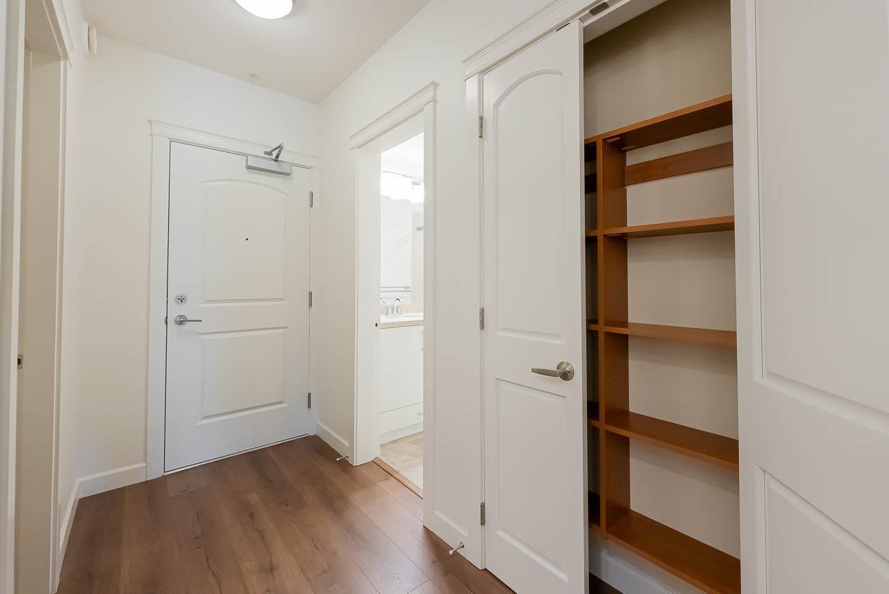 406 8538 203a Street, Langley, British Columbia  V2Y 3P9 - Photo 2 - R3088226