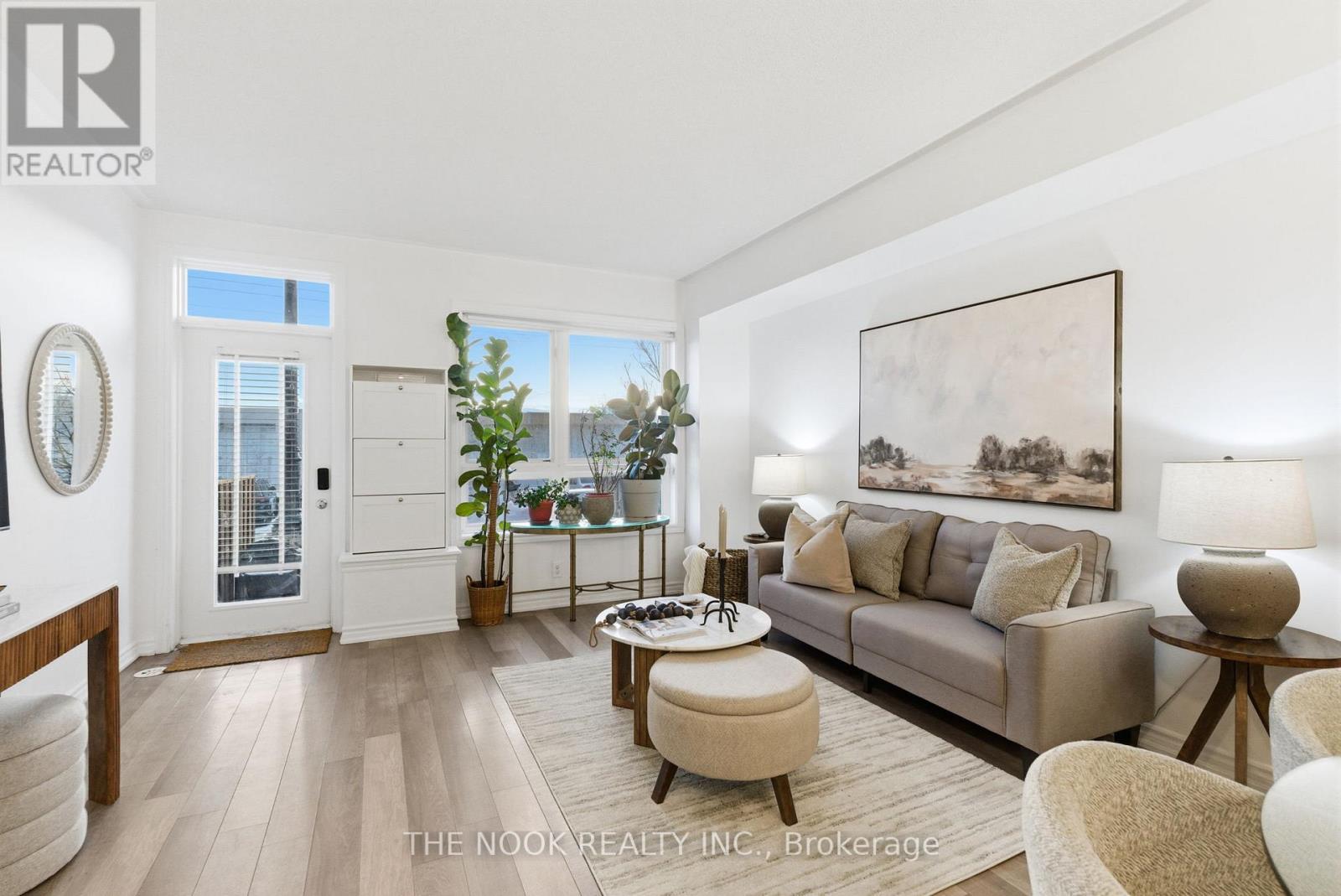 4 - 112 Caledonia Park Road, Toronto, Ontario  M6H 0B2 - Photo 15 - W12778028