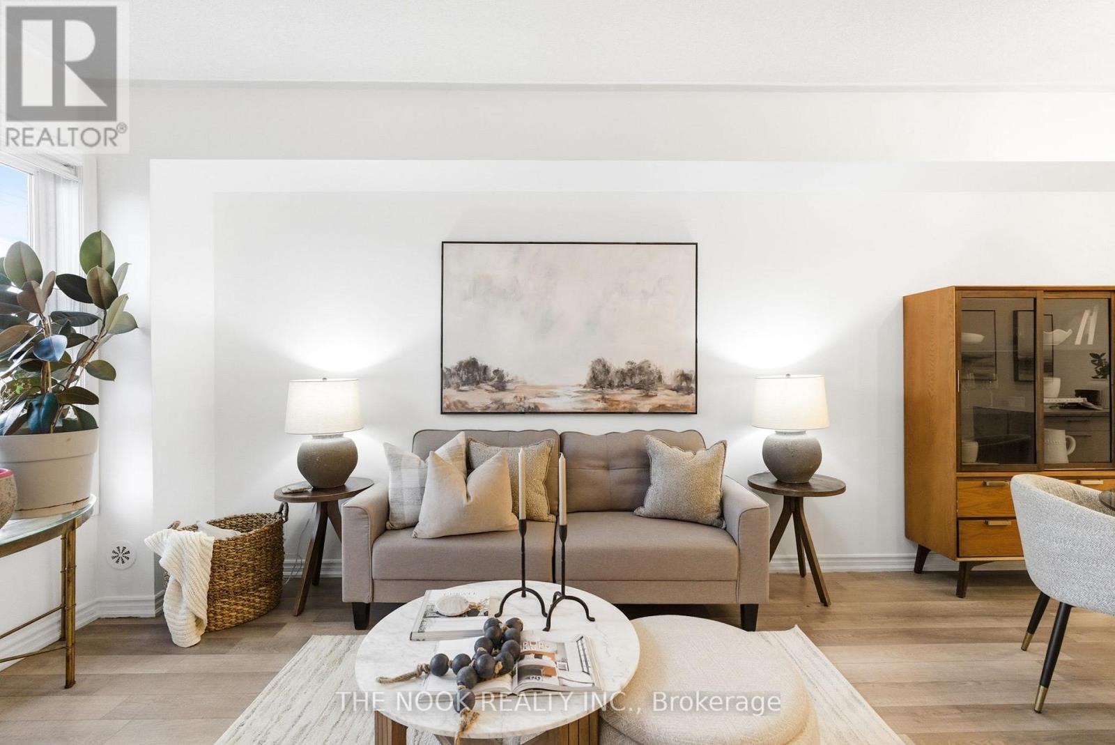 4 - 112 Caledonia Park Road, Toronto, Ontario  M6H 0B2 - Photo 16 - W12778028