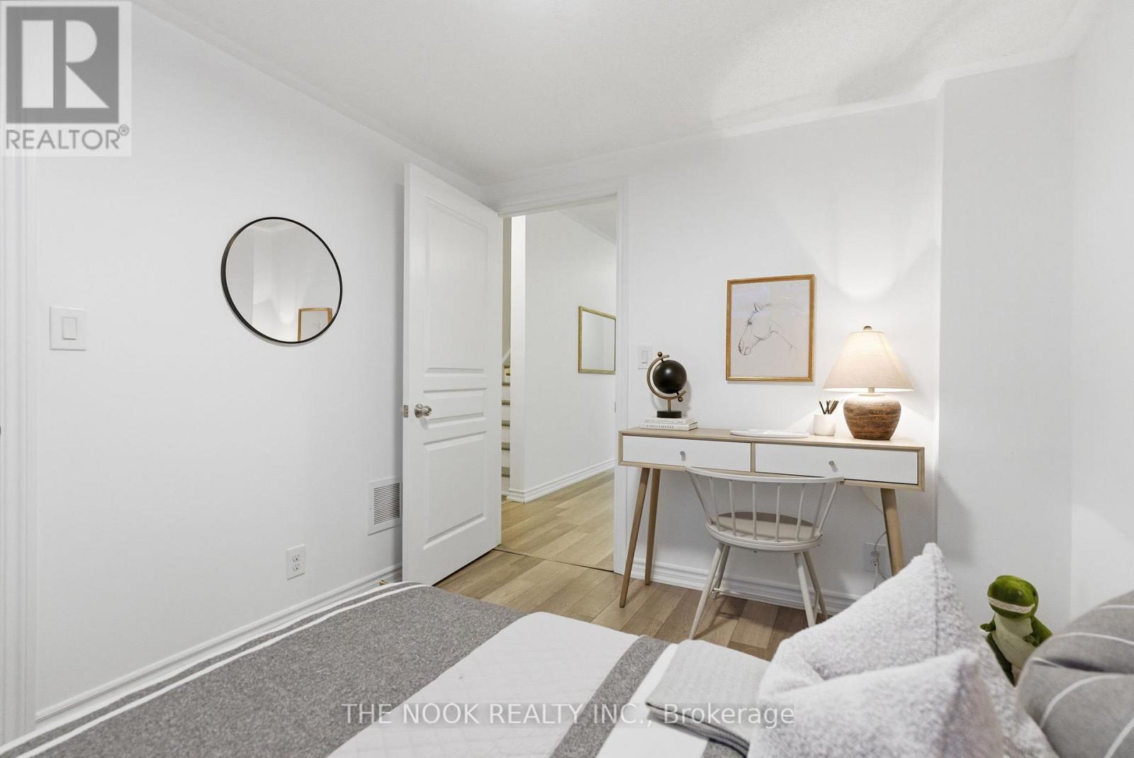 4 - 112 Caledonia Park Road, Toronto, Ontario  M6H 0B2 - Photo 21 - W12778028