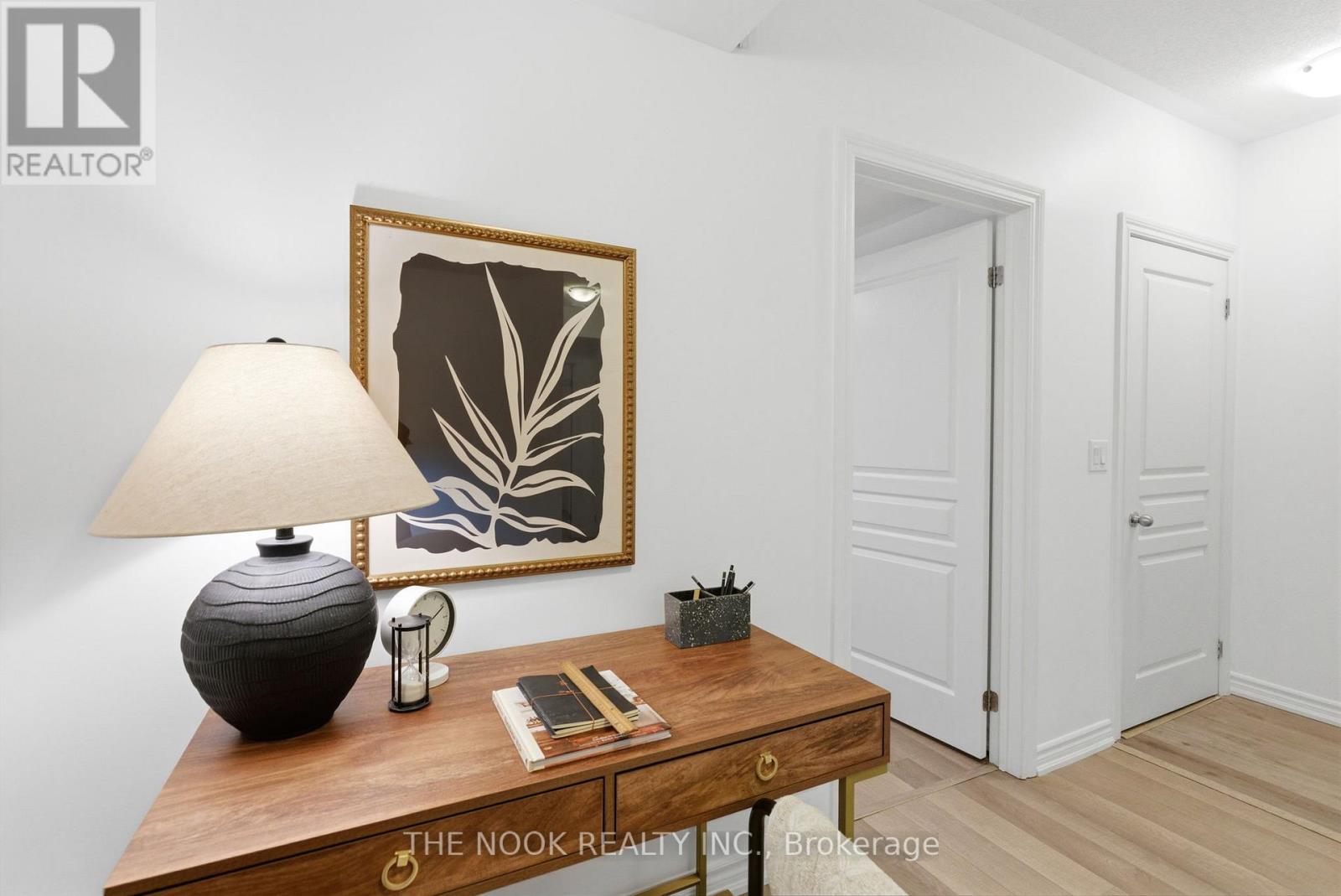 4 - 112 Caledonia Park Road, Toronto, Ontario  M6H 0B2 - Photo 25 - W12778028