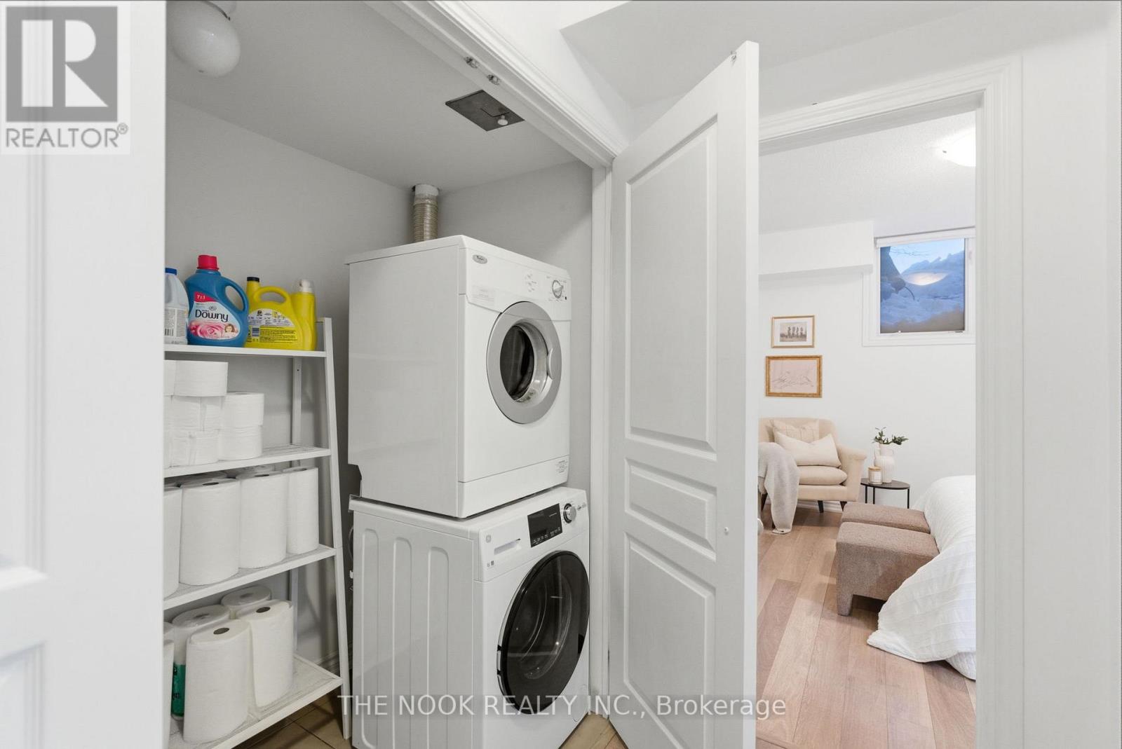 4 - 112 Caledonia Park Road, Toronto, Ontario  M6H 0B2 - Photo 33 - W12778028