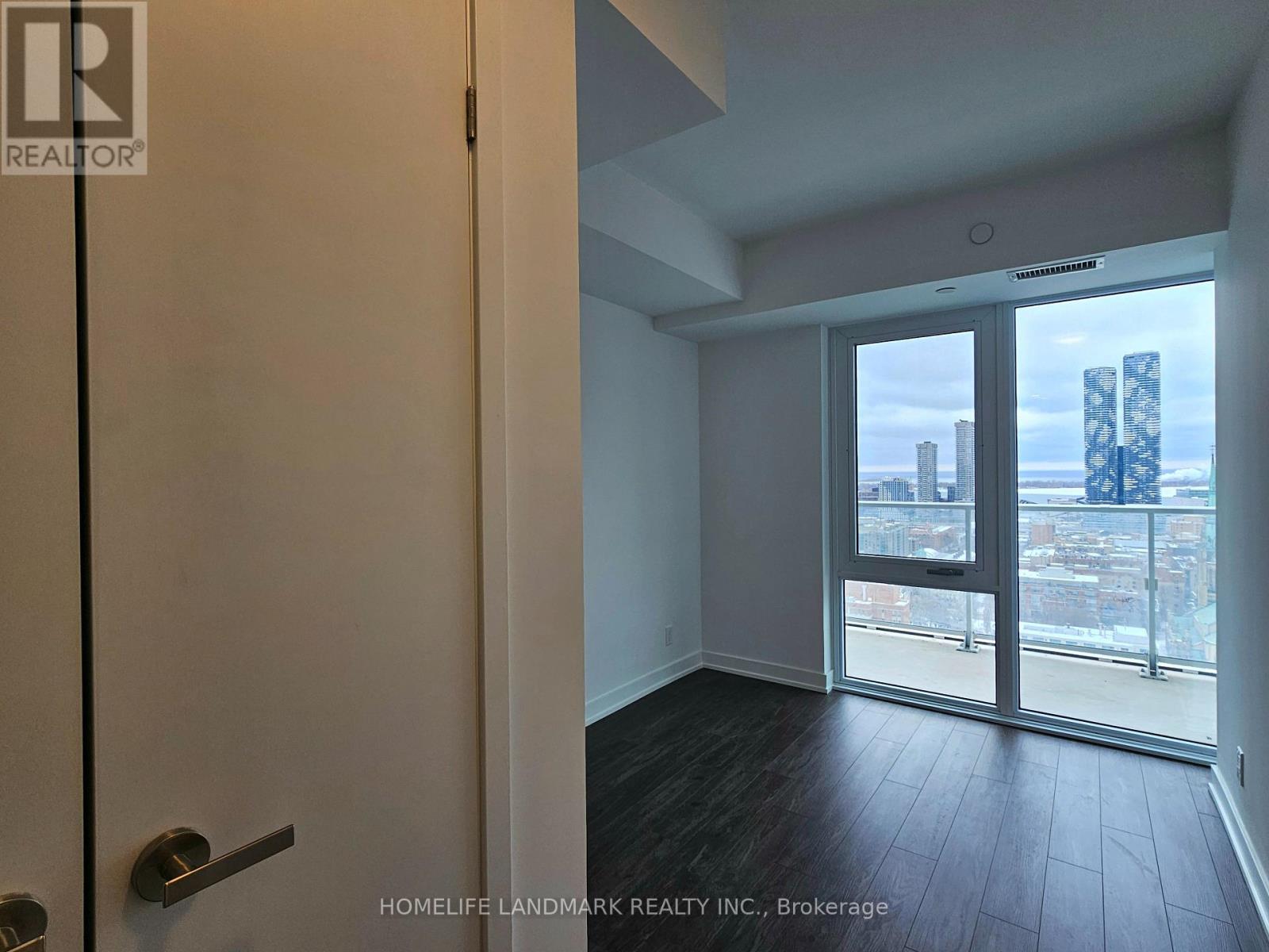 2806 - 88 Queen Street E, Toronto, Ontario  M5C 0B6 - Photo 3 - C12777998