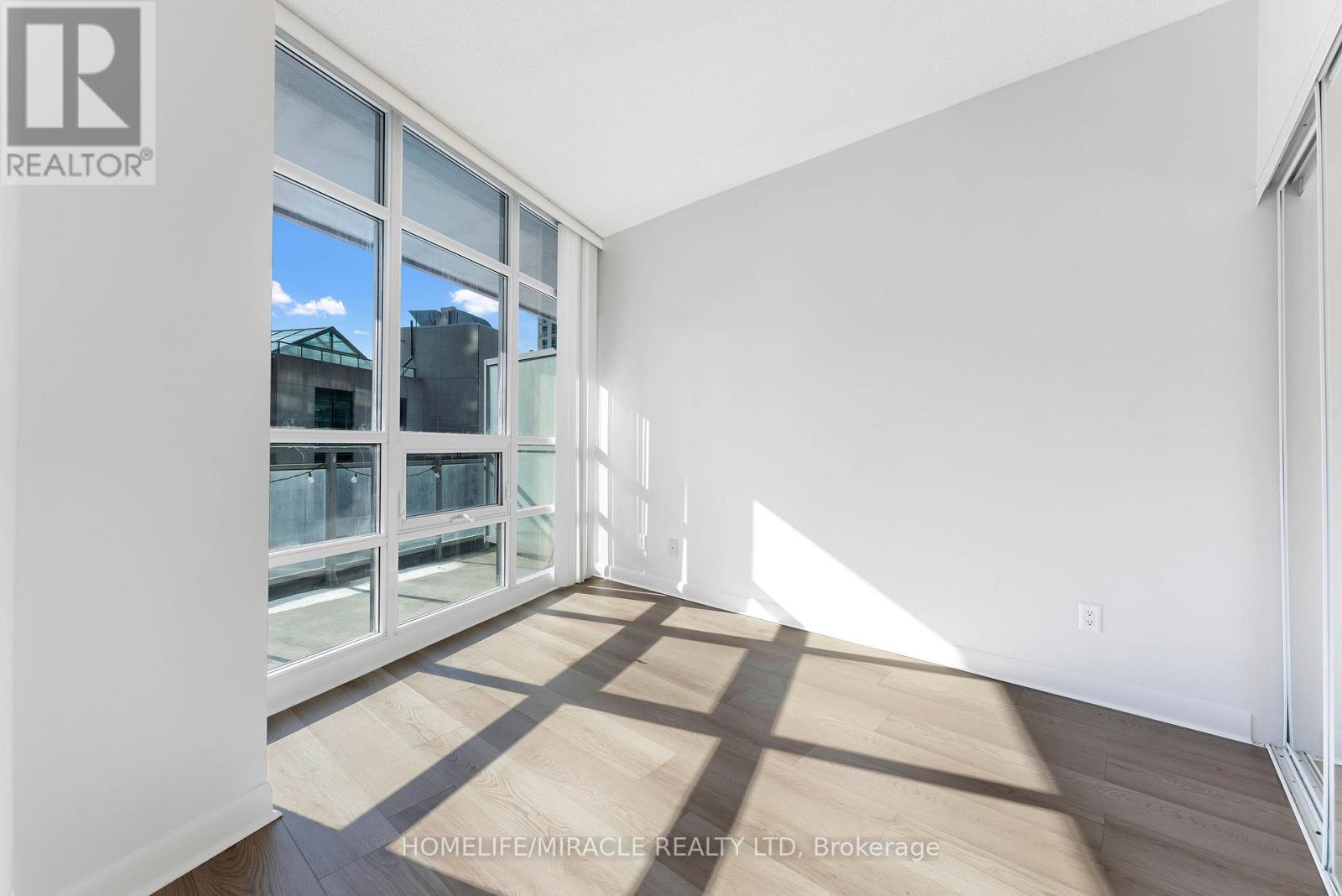 806 - 15 Bruyeres Mews, Toronto, Ontario  M5V 0A7 - Photo 25 - C12778000