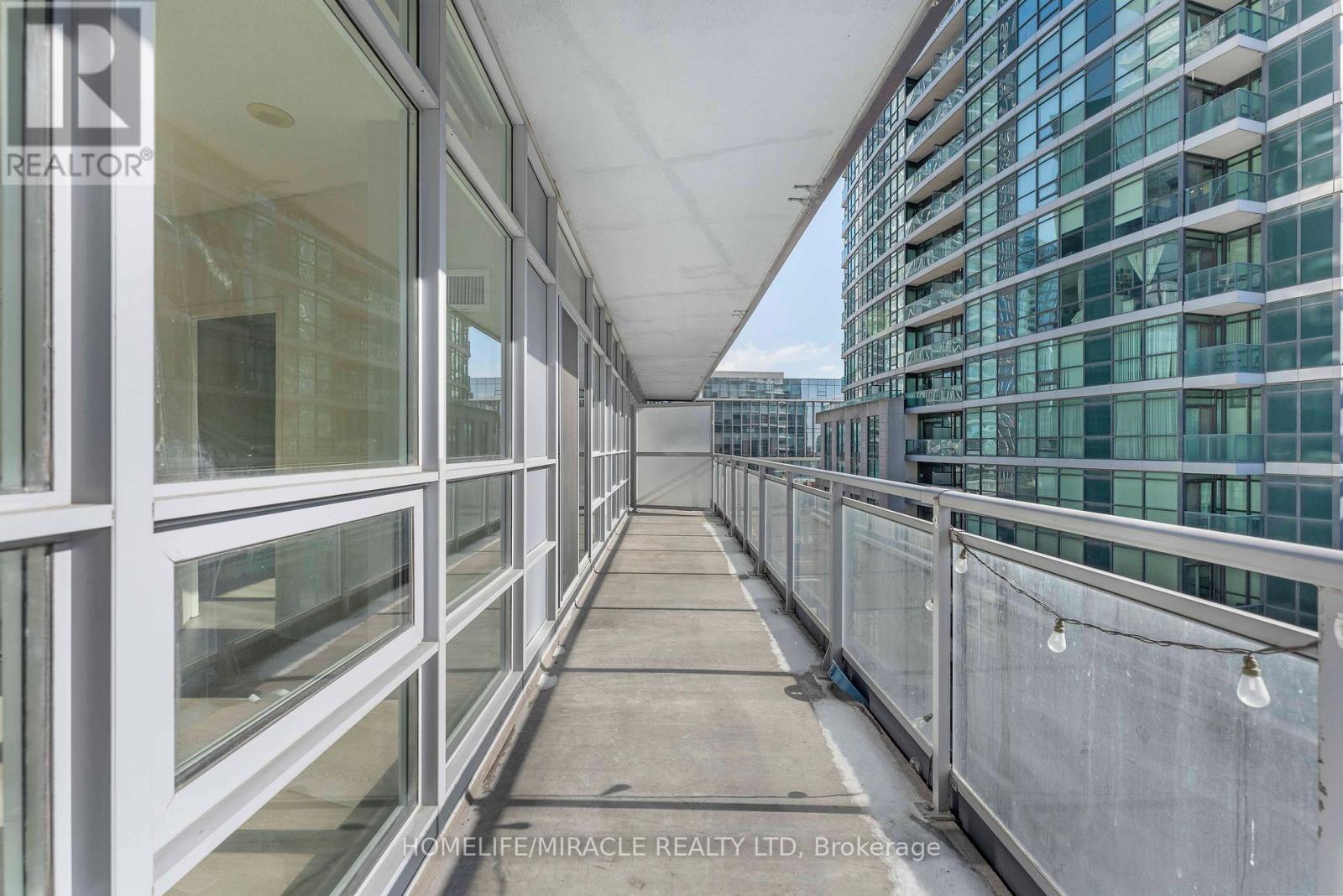 806 - 15 Bruyeres Mews, Toronto, Ontario  M5V 0A7 - Photo 30 - C12778000