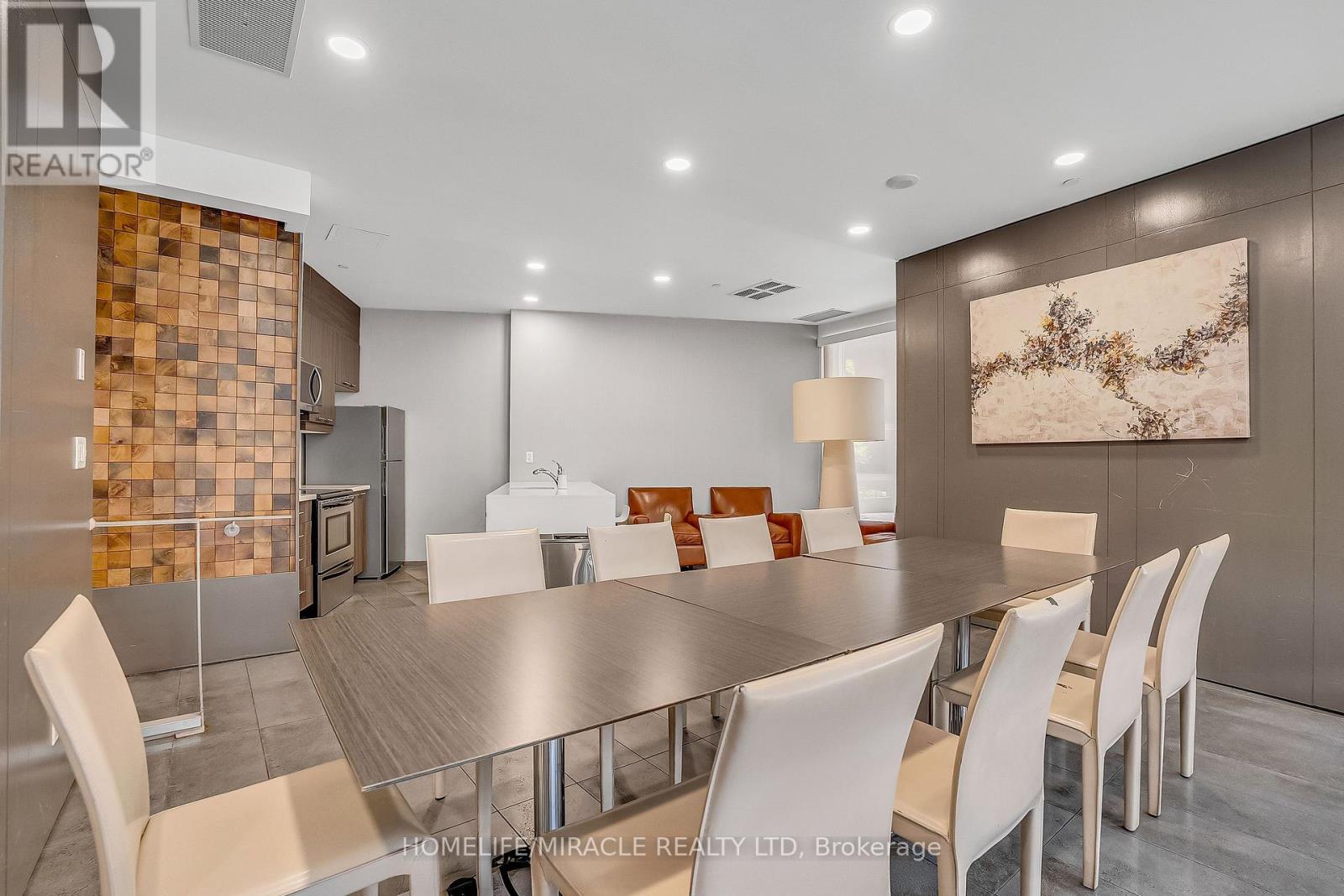 806 - 15 Bruyeres Mews, Toronto, Ontario  M5V 0A7 - Photo 35 - C12778000