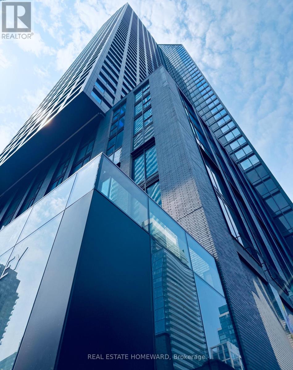 4505 - 8 WELLESLEY STREET W, Toronto, Ontario