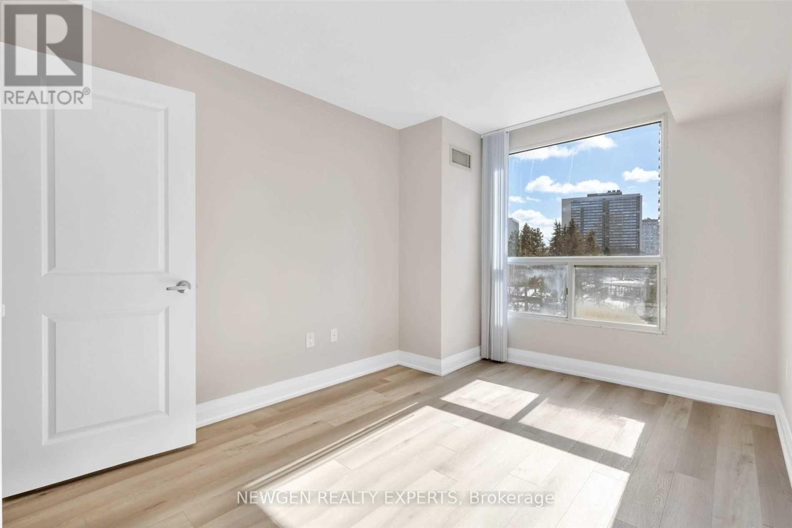 303 - 5 Concorde Place, Toronto, Ontario  M3C 3M8 - Photo 16 - C12778016