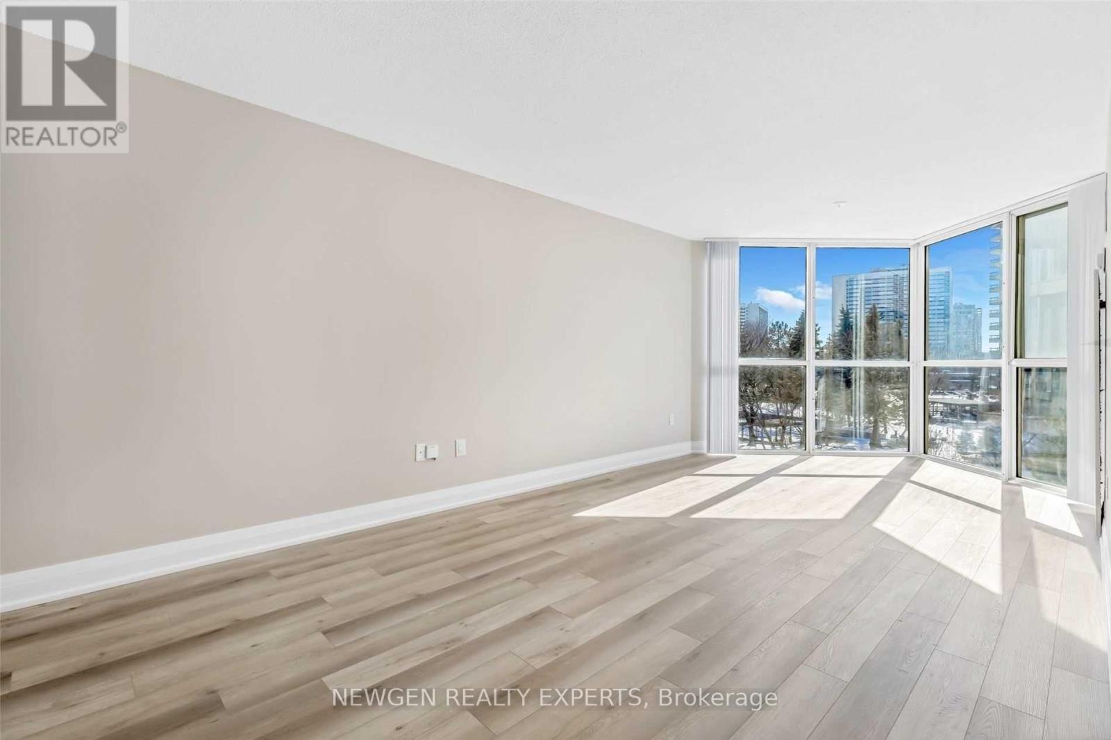 303 - 5 Concorde Place, Toronto, Ontario  M3C 3M8 - Photo 3 - C12778016