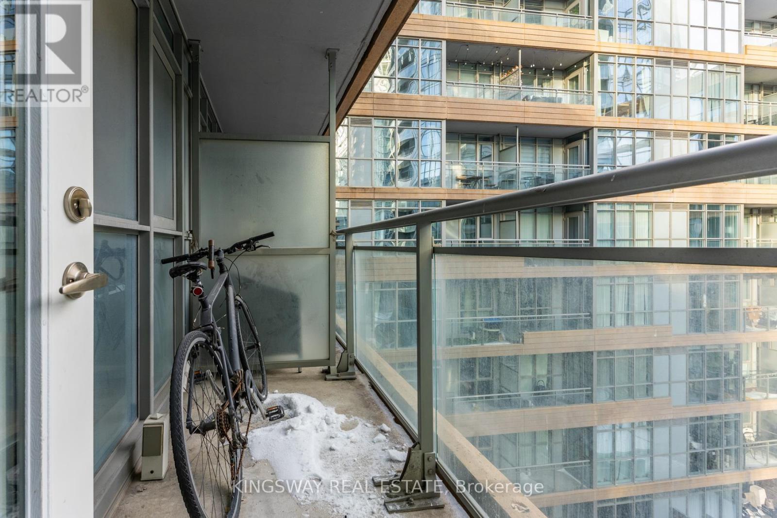 746 - 151 Dan Leckie Way, Toronto, Ontario  M5V 0B4 - Photo 17 - C12778032