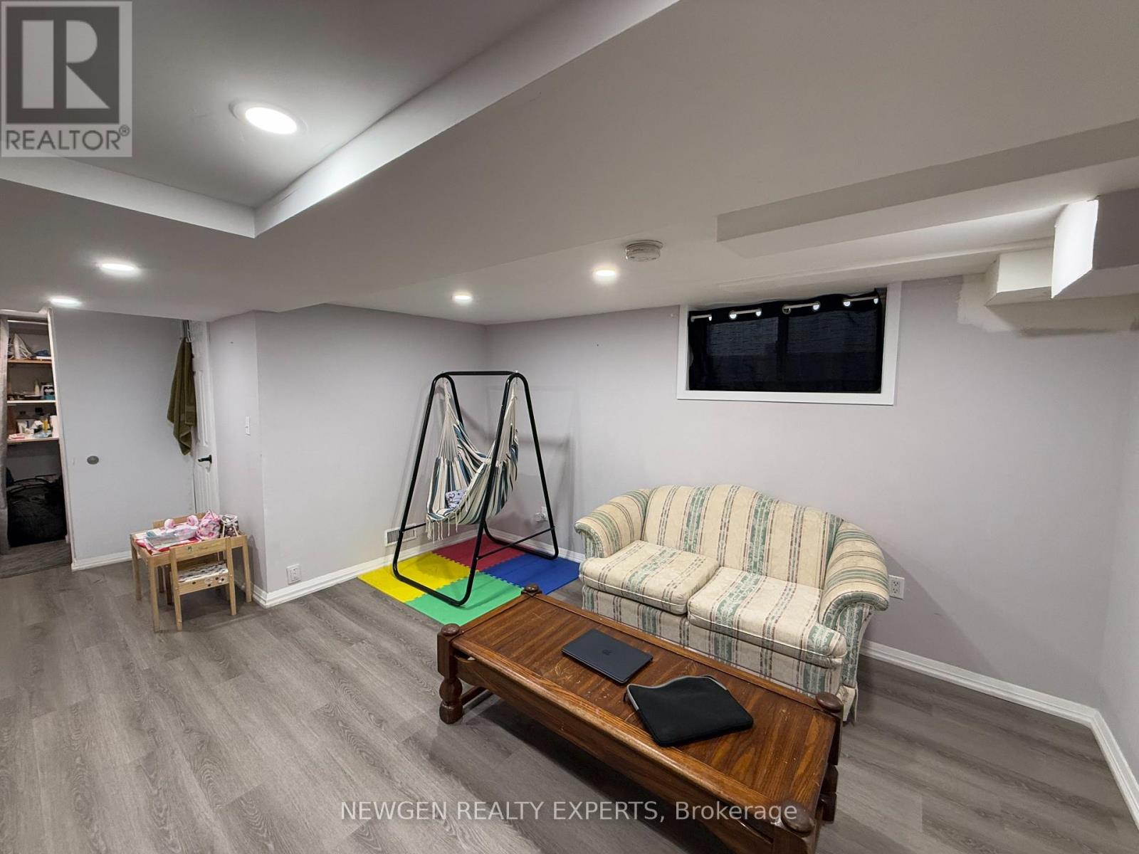 Bsmnt - 66 Mcdonald Avenue, Toronto, Ontario  M1L 3Y8 - Photo 4 - E12778020