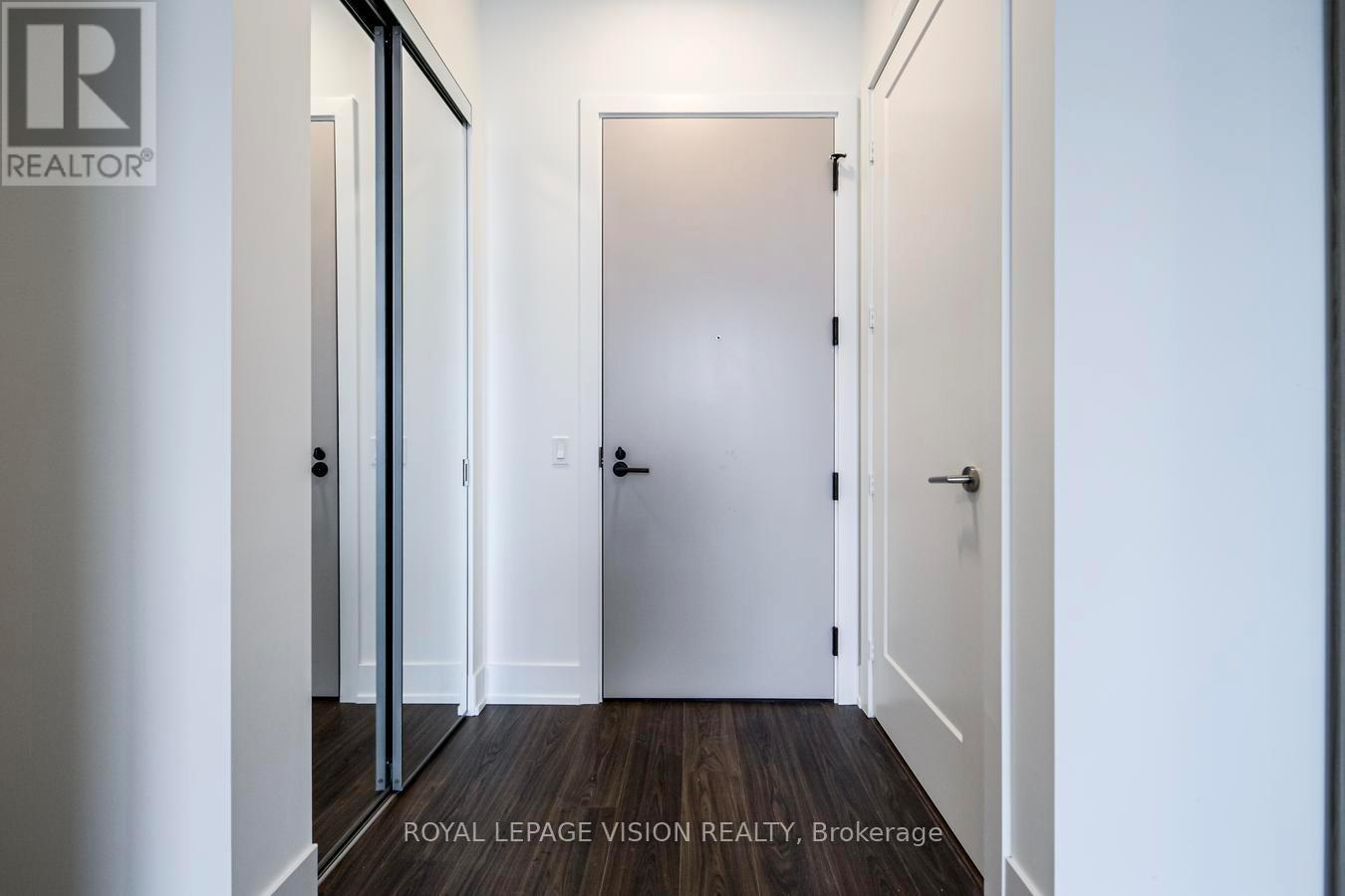 222 - 858 Dupont Street, Toronto, Ontario  M6G 0C1 - Photo 7 - W12778010