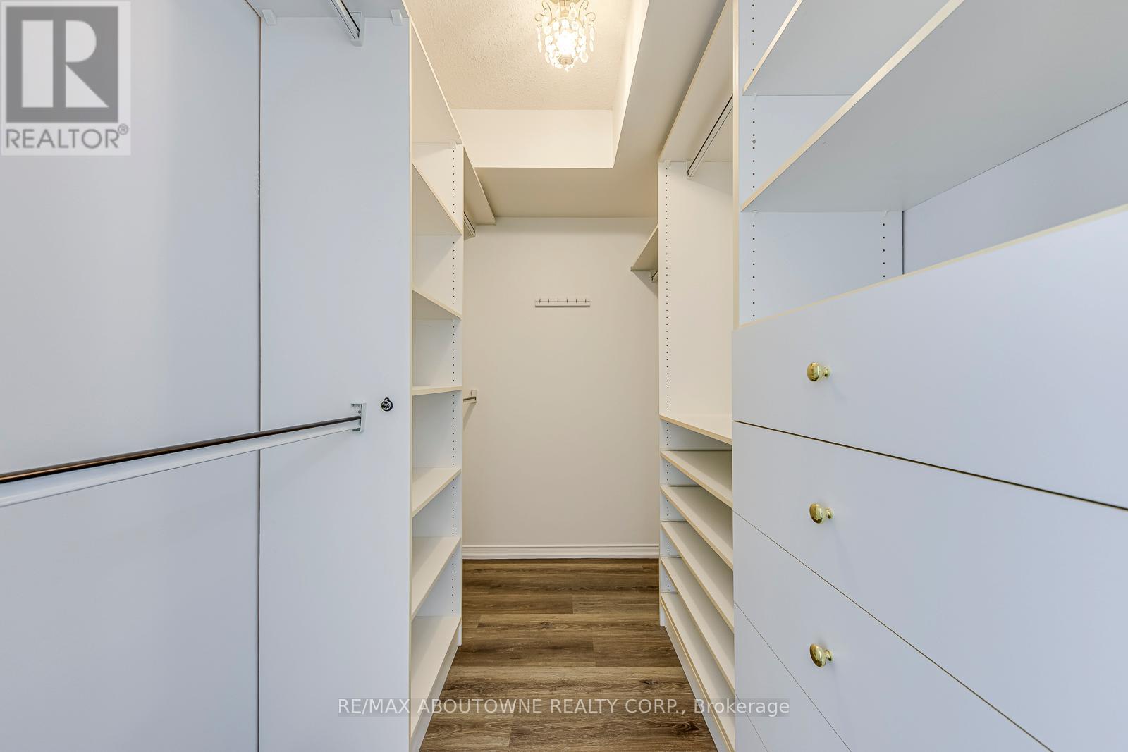 1705 - 1270 Maple Crossing Boulevard, Burlington, Ontario  L7S 2J3 - Photo 25 - W12778024