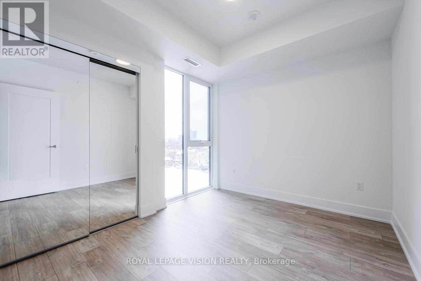 301 - 858 Dupont Street, Toronto, Ontario  M6G 0C1 - Photo 18 - W12778026