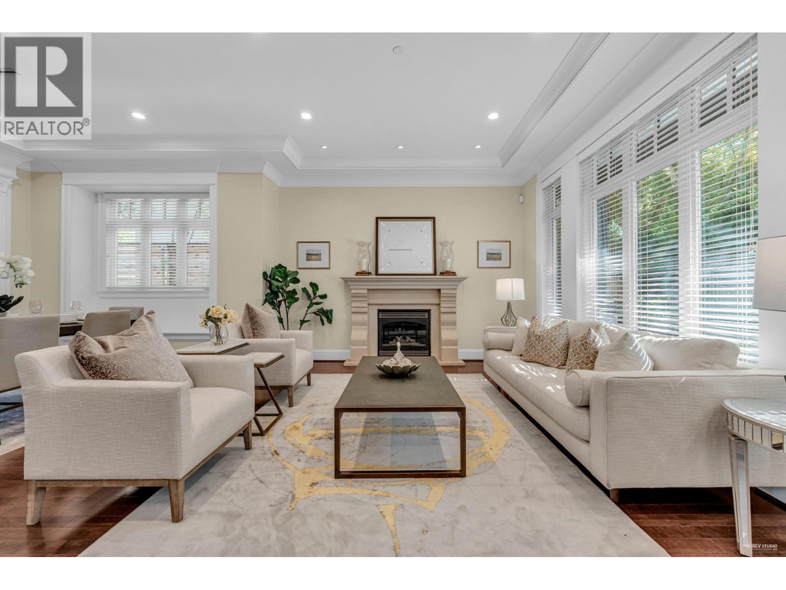 2069 W 28th Avenue, Vancouver, British Columbia  V6J 2Y8 - Photo 5 - R3087398