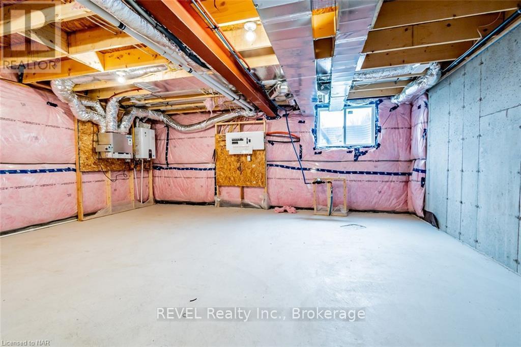 80 St George Street, Welland, Ontario  L3C 0J2 - Photo 21 - X12778078