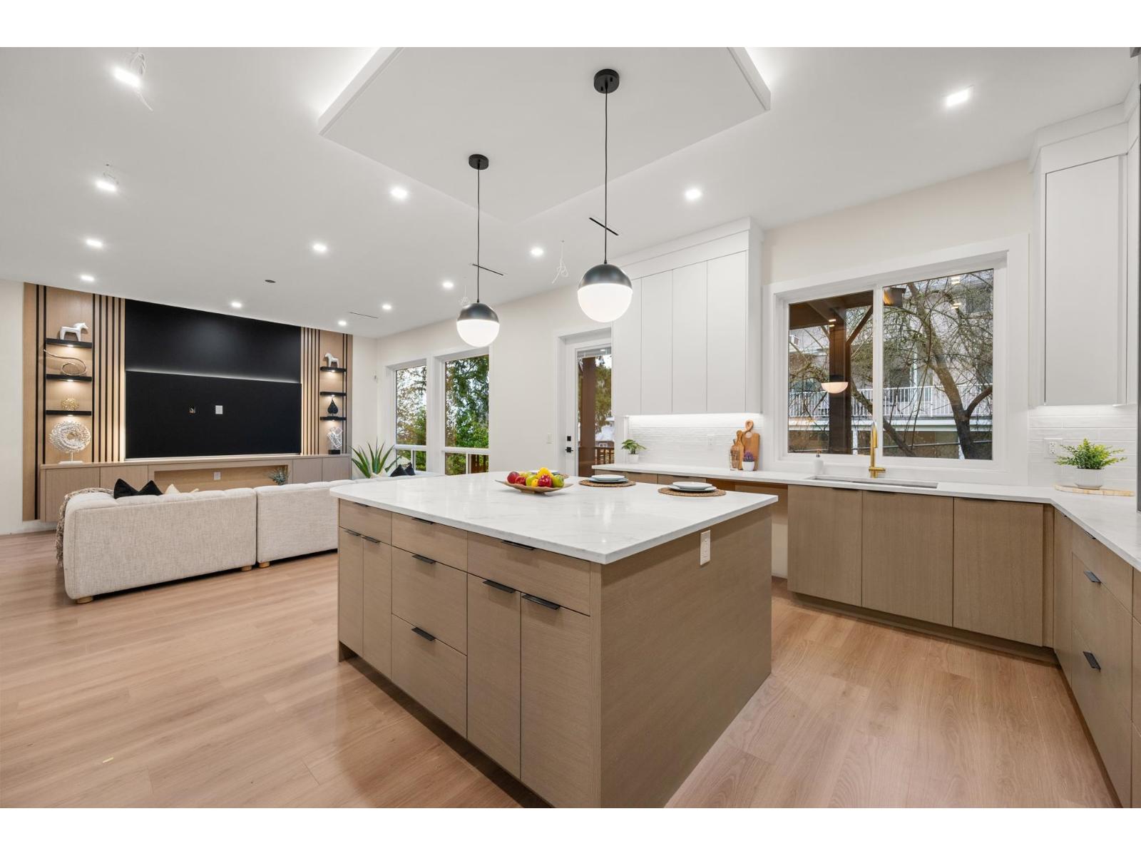 11472 138a Street, Surrey, British Columbia  V3R 0J3 - Photo 6 - R3088676