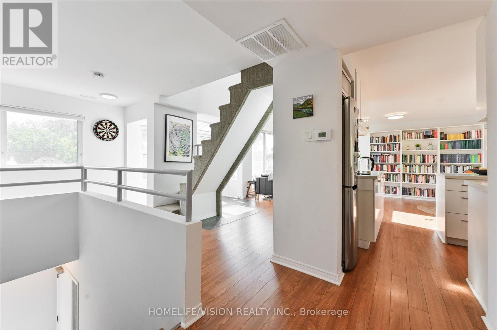 3rd Flr - 400 Summerhill Avenue, Toronto, Ontario  M4W 2E4 - Photo 5 - C12778052