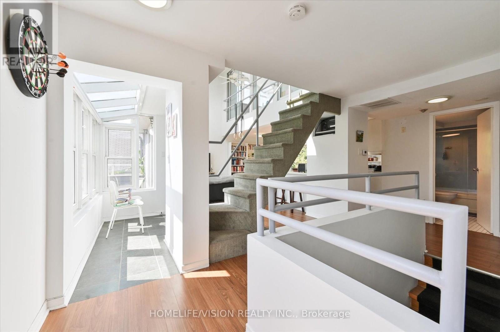 3rd Flr - 400 Summerhill Avenue, Toronto, Ontario  M4W 2E4 - Photo 6 - C12778052