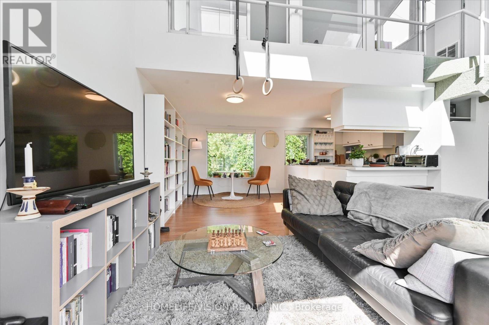 3rd Flr - 400 Summerhill Avenue, Toronto, Ontario  M4W 2E4 - Photo 9 - C12778052