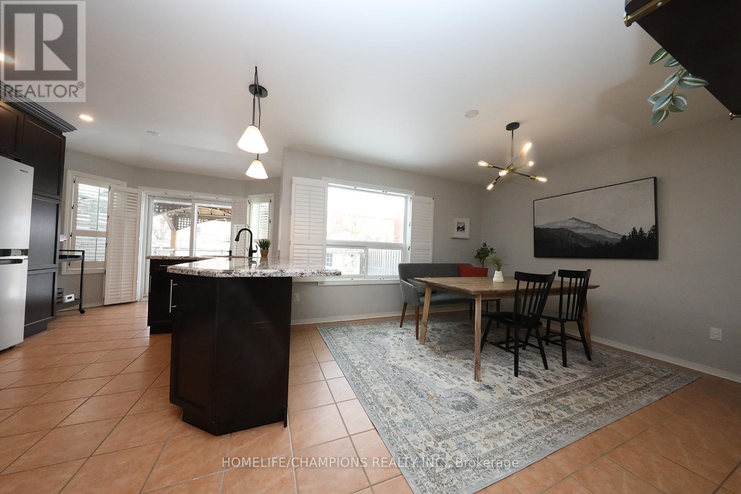 6200 Maple Gate Circle, Mississauga, Ontario  L5N 7A9 - Photo 11 - W12778056