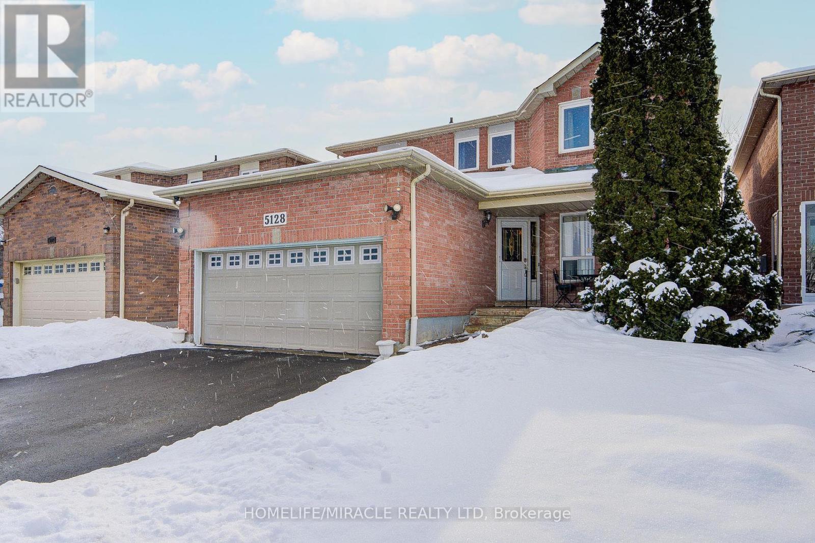 5128 Guildwood Way, Mississauga, Ontario  L5R 2S7 - Photo 2 - W12778060