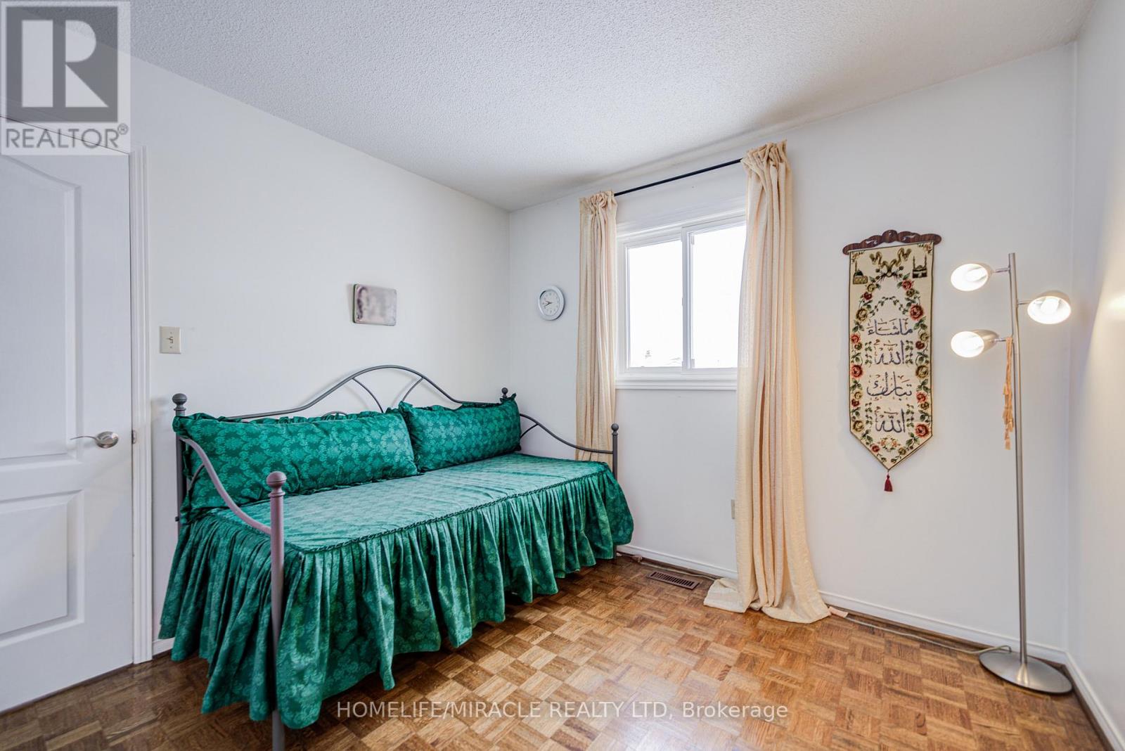 5128 Guildwood Way, Mississauga, Ontario  L5R 2S7 - Photo 28 - W12778060