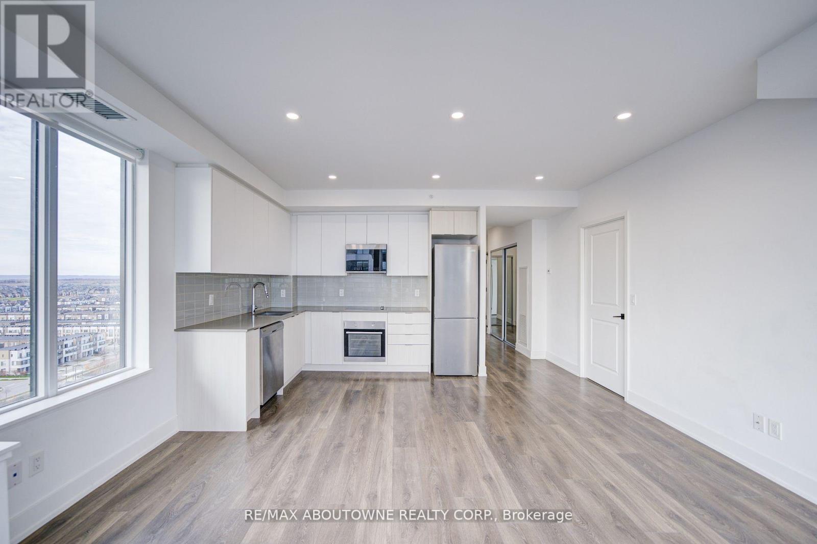 1313 - 2489 Taunton Road, Oakville, Ontario  L6H 3R7 - Photo 7 - W12778062