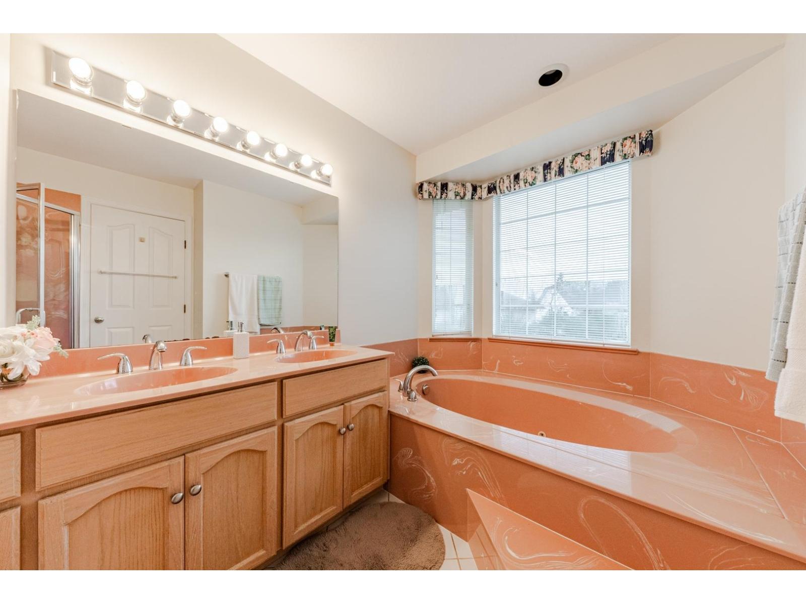 5663 186a Street, Surrey, British Columbia  V3S 7N2 - Photo 25 - R3087916