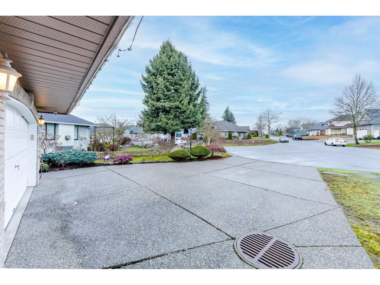 5663 186a Street, Surrey, British Columbia  V3S 7N2 - Photo 40 - R3087916