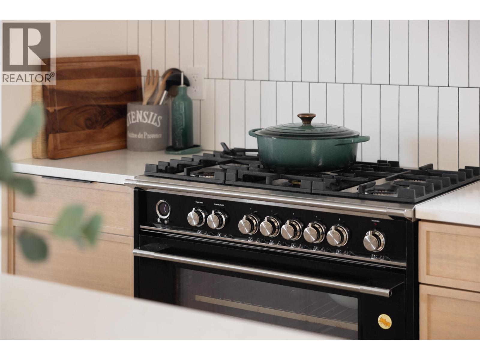 4626 Windsor Street, Vancouver, British Columbia  V5V 4P7 - Photo 11 - R3088621