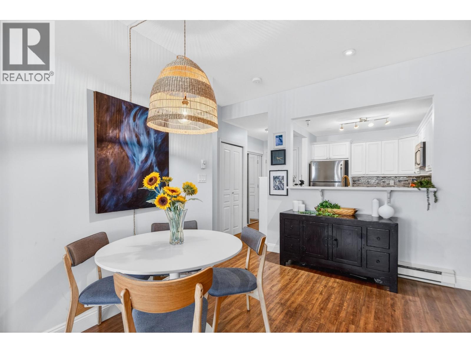 304 588 Twelfth Street, New Westminster, British Columbia  V3M 4H9 - Photo 9 - R3087777