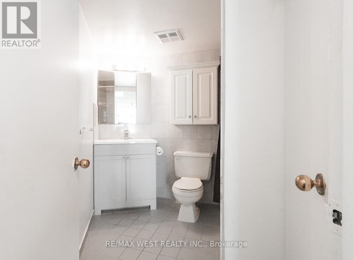 1301 - 260 Queens Quay W, Toronto, Ontario  M5J 2N3 - Photo 24 - C12763350