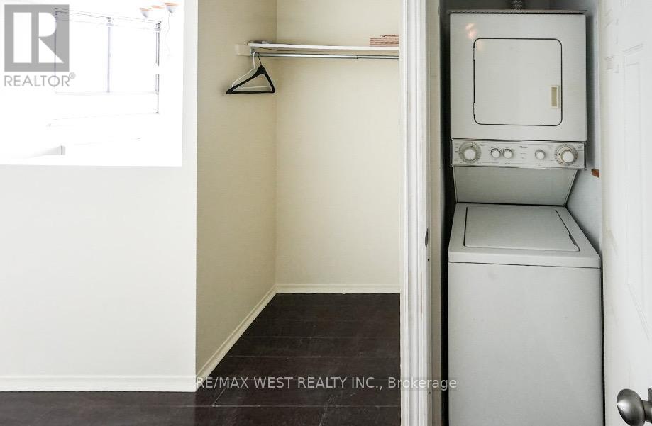 1301 - 260 Queens Quay W, Toronto, Ontario  M5J 2N3 - Photo 25 - C12763350