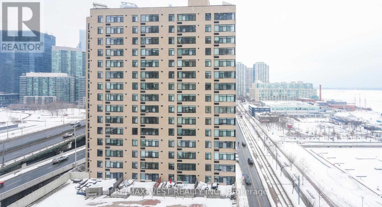 1301 - 260 Queens Quay W, Toronto, Ontario  M5J 2N3 - Photo 28 - C12763350