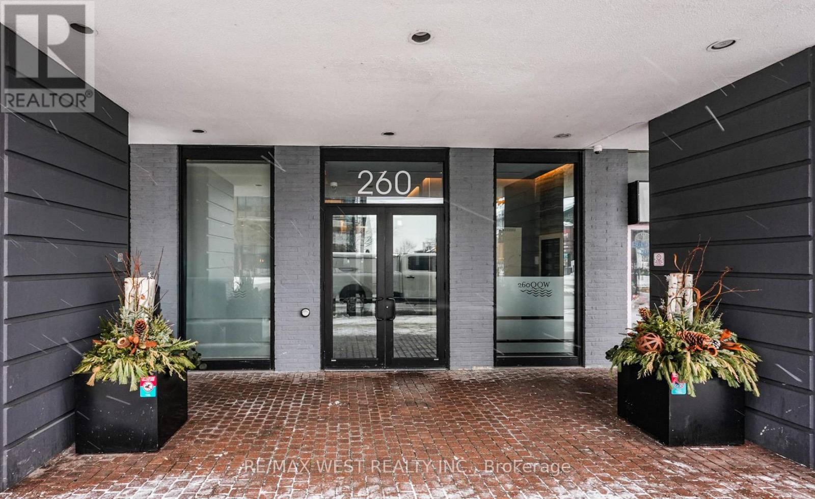 1301 - 260 Queens Quay W, Toronto, Ontario  M5J 2N3 - Photo 3 - C12763350