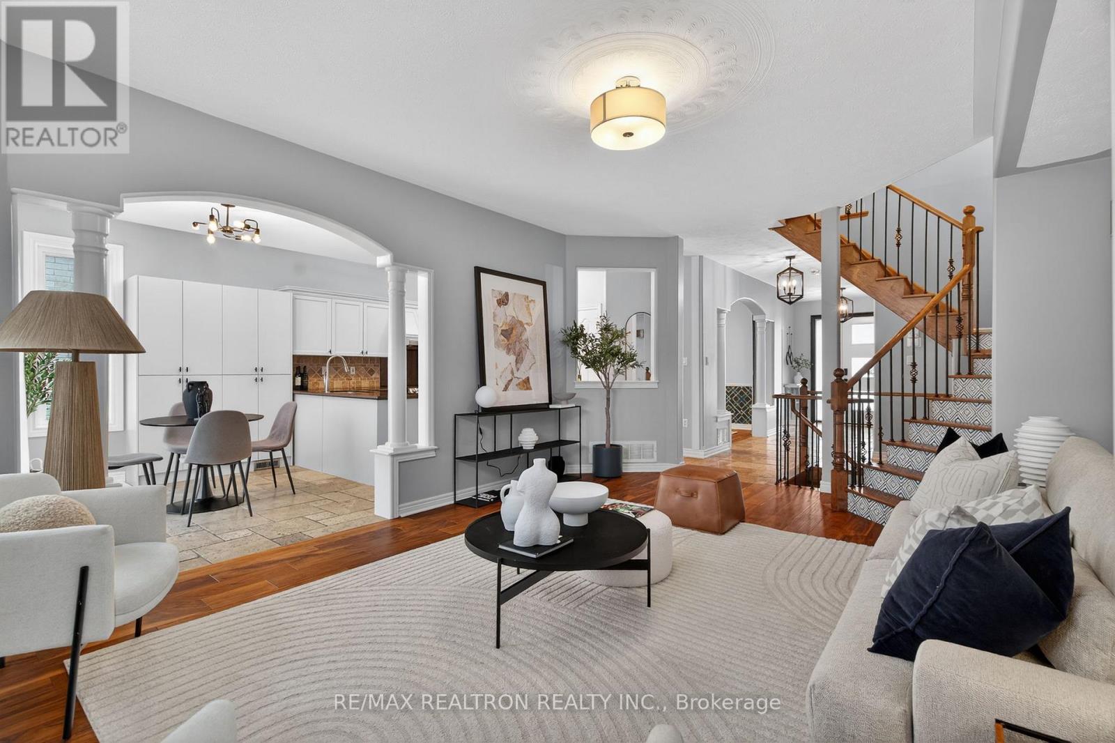 80 Gardiner Drive, Bradford West Gwillimbury, Ontario  L3Z 3G2 - Photo 3 - N12763274