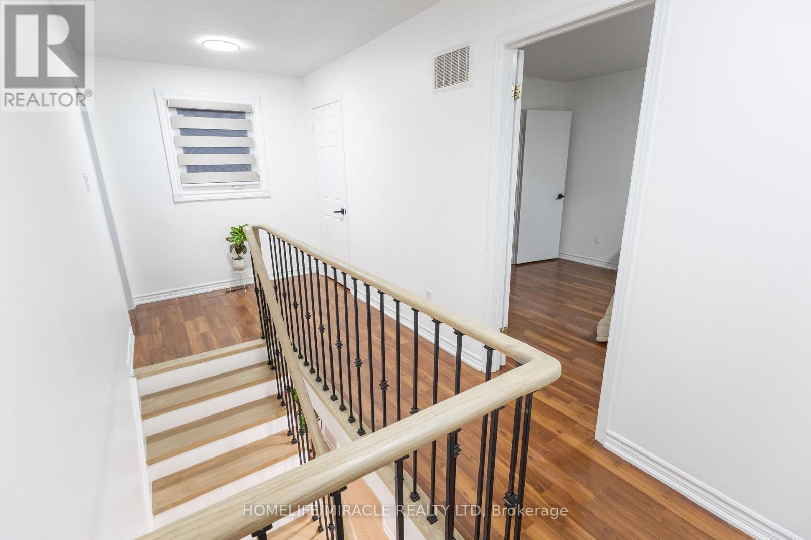 2 Santa Anita Court, Brampton, Ontario  L6Y 4P8 - Photo 19 - W12769286