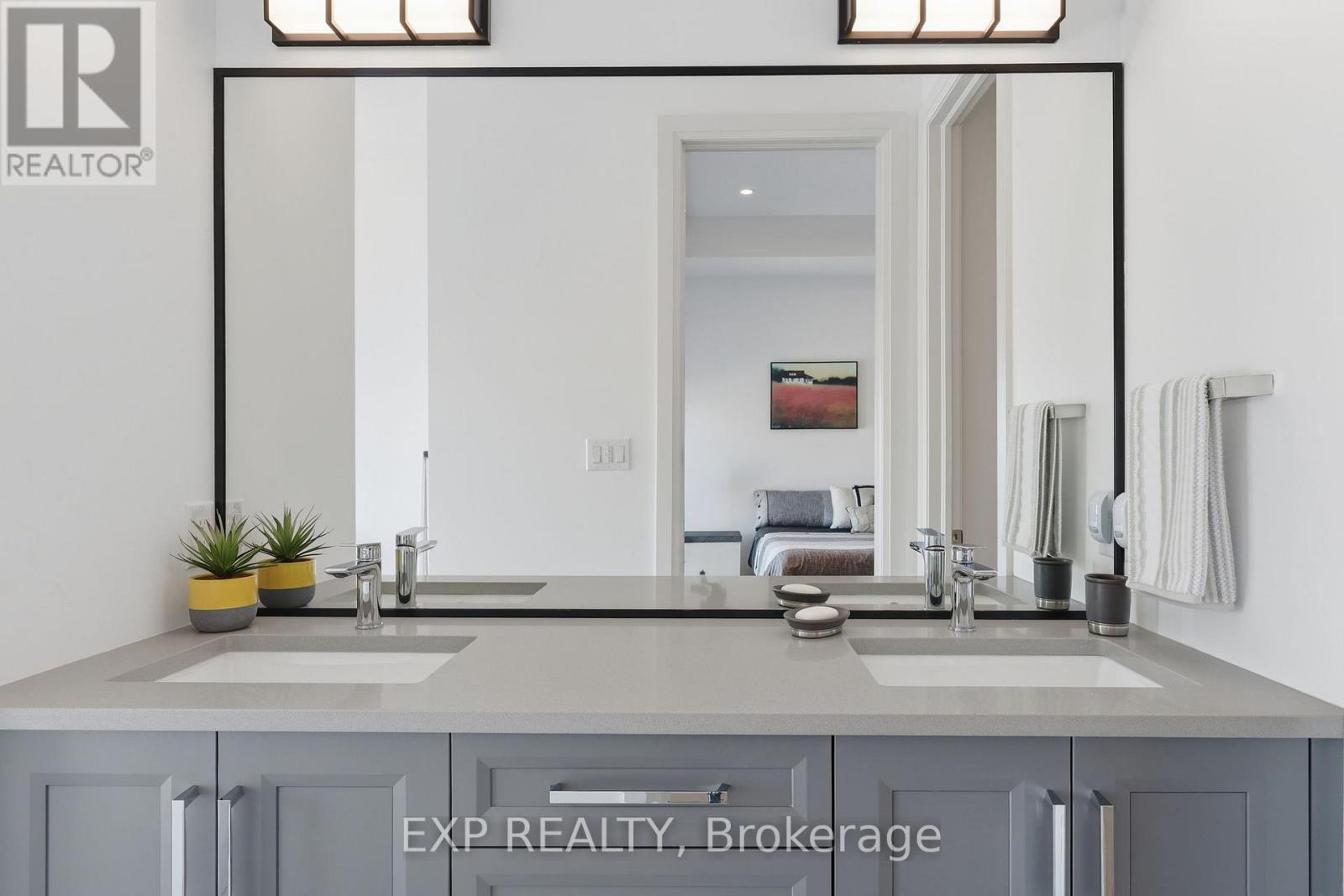 56 Optimist Drive, Southwold, Ontario  N5P 0G4 - Photo 26 - X12770260