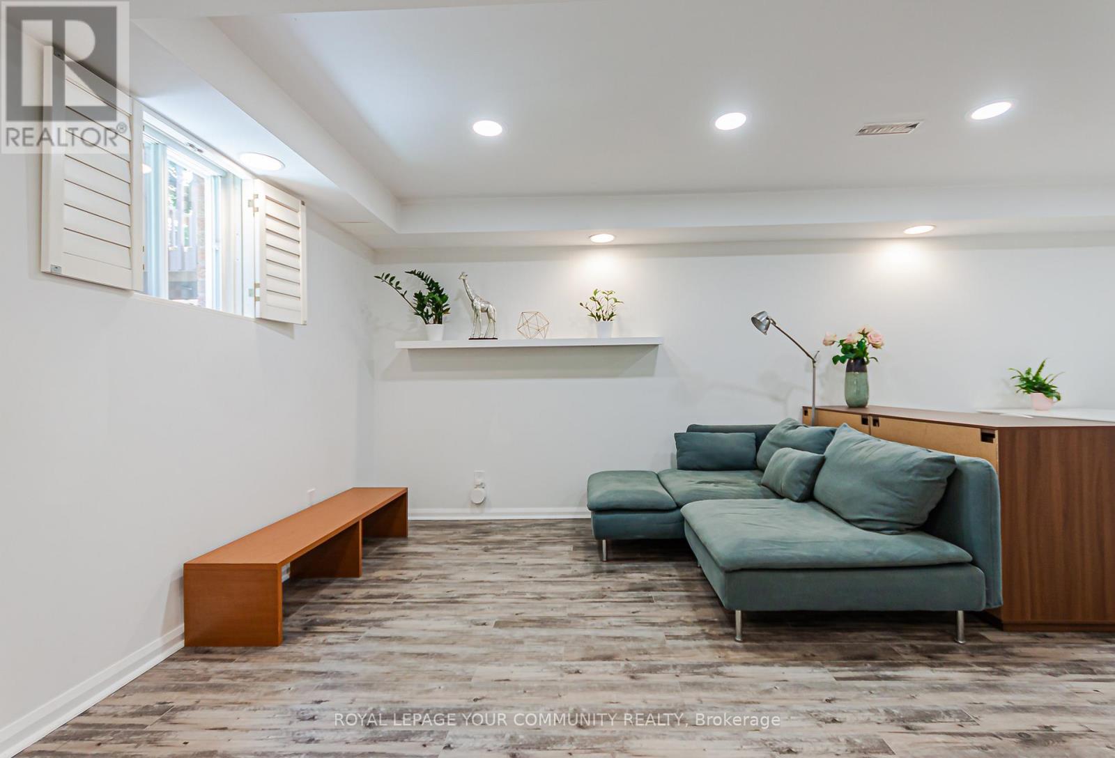 76 Brownstone Circle, Vaughan, Ontario  L4J 7P7 - Photo 6 - N12694558