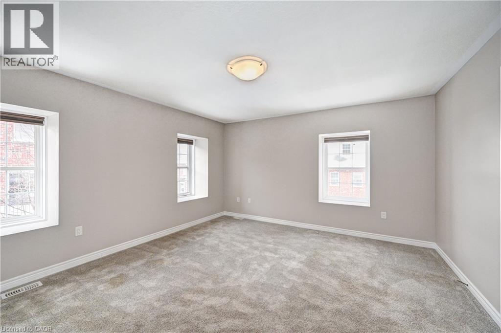 201 St Leger Street, Kitchener, Ontario  N2H 4M4 - Photo 33 - 40804438